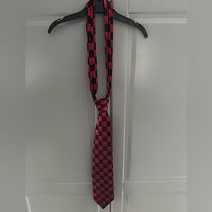 Arrow tie